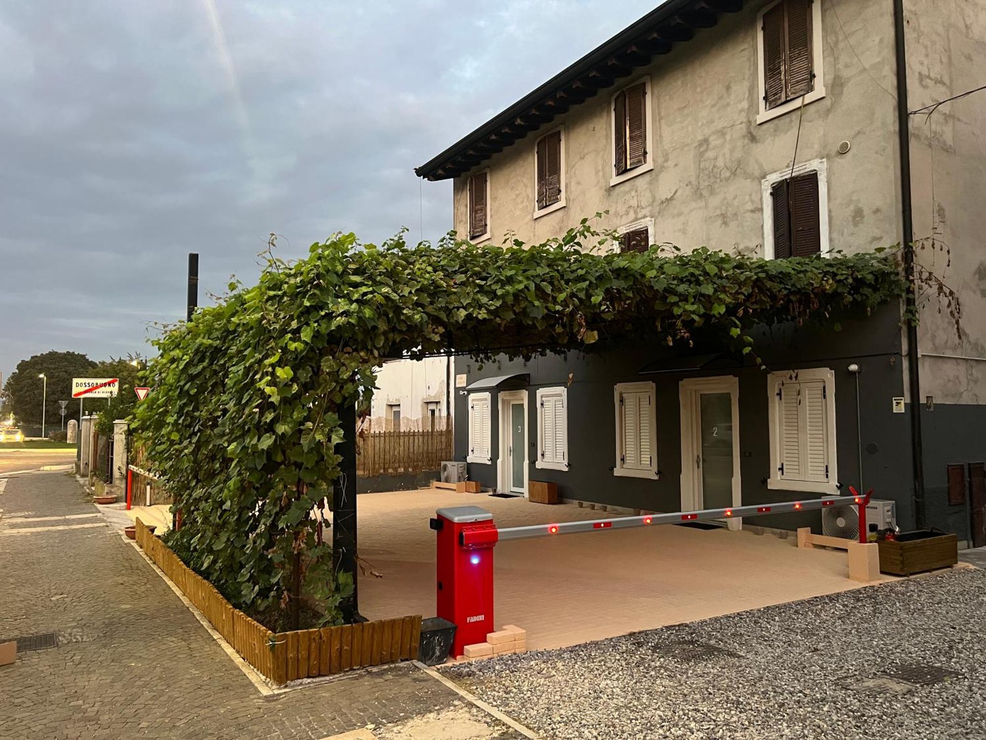 La Pergola Suites Dossobuono Exterior foto